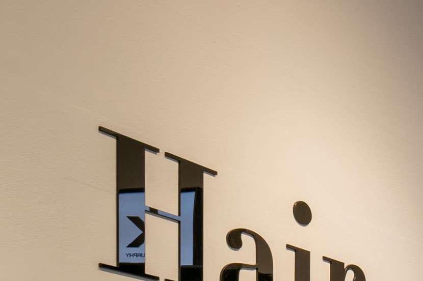 Specialdesignet inventar af Kirk Design til frisør Hair by Jost på Christianshavn